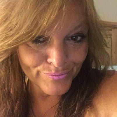Photo of Julie R.