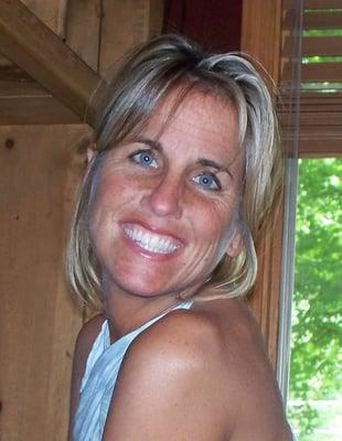 Photo of Lisa R.