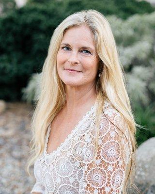 Photo of Erin P.