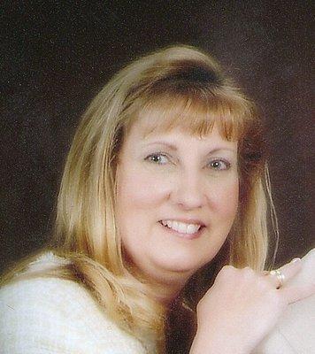 Photo of Arleen E.