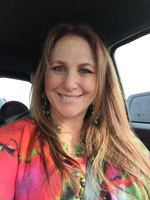 Photo of Linda R.