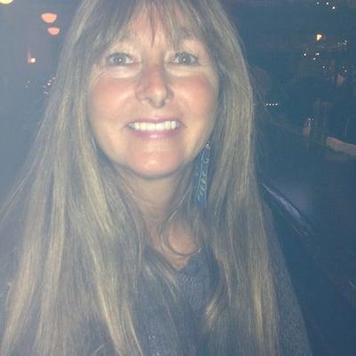Photo of Lynn B.