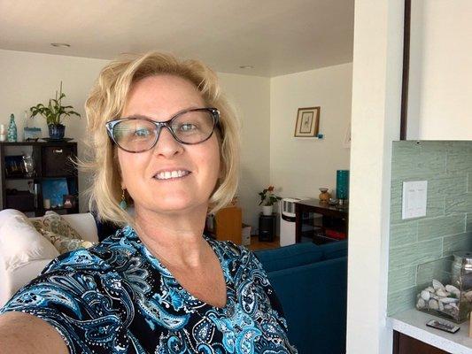 Photo of Holly E.
