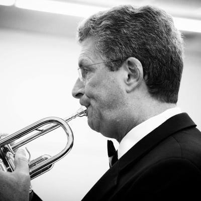Photo of Warren L.