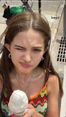 Photo of Olivia '.