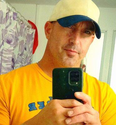 Photo of Roger R.