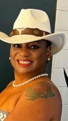 Photo of Linda L.