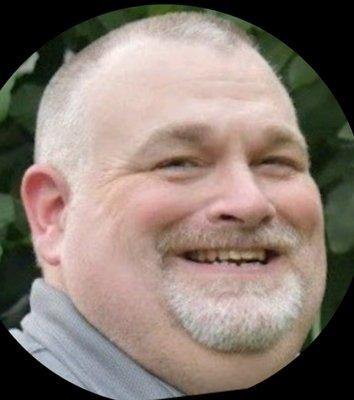 Photo of Leon R.