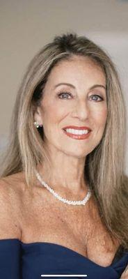 photo of Roseanne W.