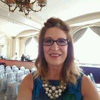 Photo of Joanne L.