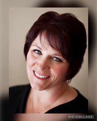 Photo of Tina J.