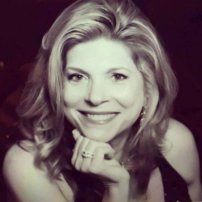 Photo of Cynthia R.
