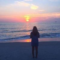 Photo of Julie F.