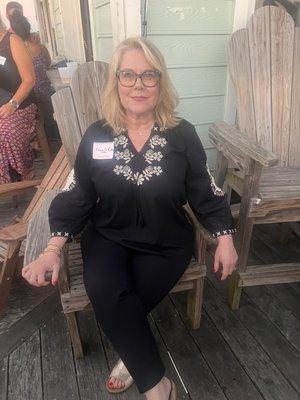Photo of Elizabeth L.