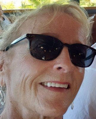 Photo of Laurie F.