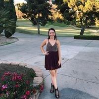 Photo of Isabel L.