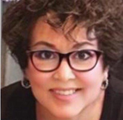 Photo of Jennifer Y.