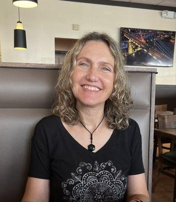 Photo of Laura L.