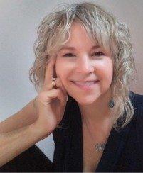 Photo of Elle K.