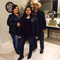 Photo of Carmen Y Jaci P.