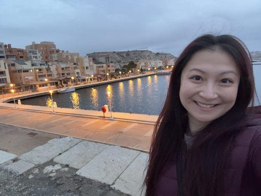 Photo of Li T.