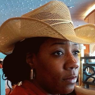 photo of L Victoria G.