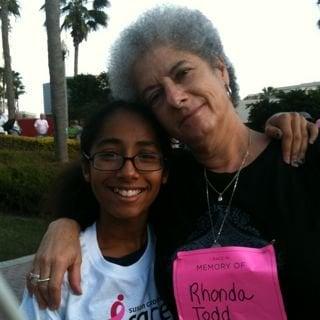 Photo of Linda J.