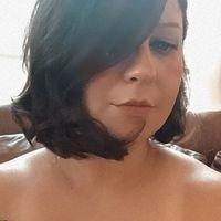 Photo of Laura L.