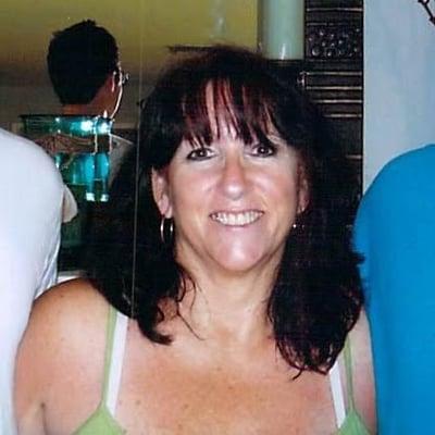 Photo of Leslie R.