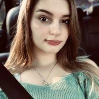 photo of Michelle L.