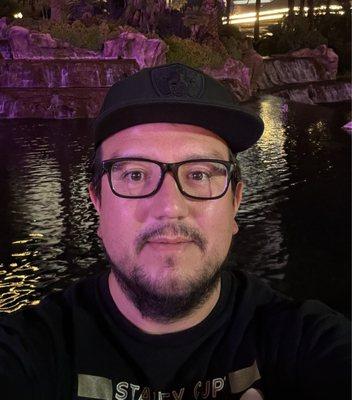 Photo of Alan G.