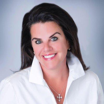 Photo of Adrianne F.