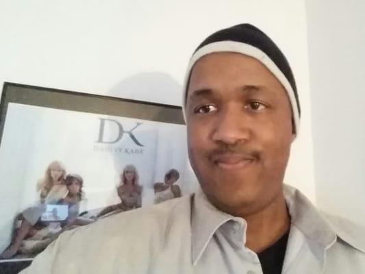 Photo of Lee M.