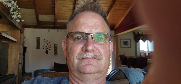Photo of Robert E.
