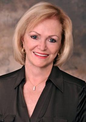 Photo of Kellie J.
