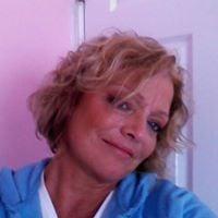 Photo of Nancy W.