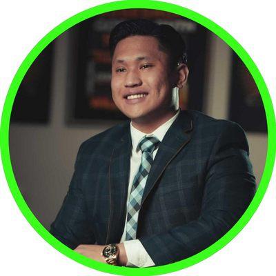 Photo of Jonathan E.