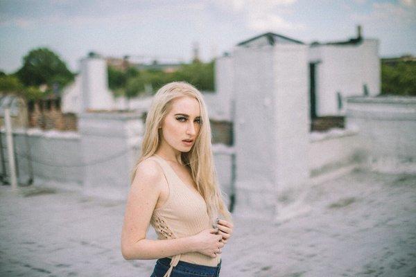 Photo of Lizzi A.