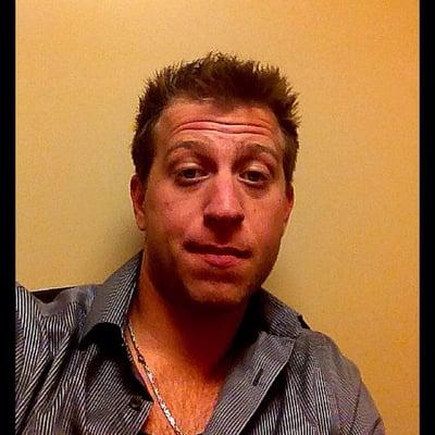 Photo of Derek H.