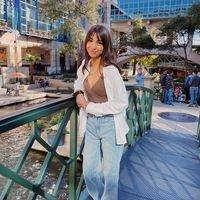 Photo of Elena H.