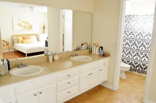 Downey Court Apartments