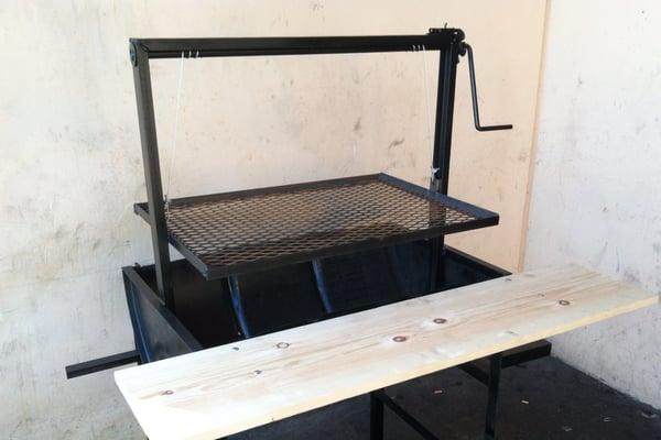 Standard size Santa Maria style grill