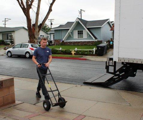 Cross Country Movers Group