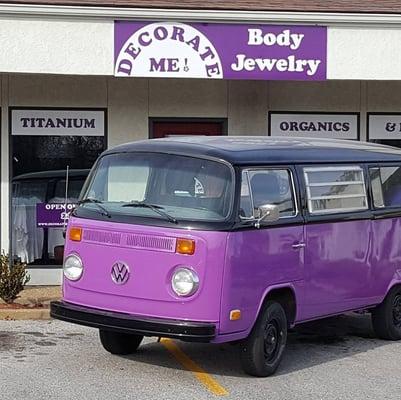 Decorate Me is located at 830 W Cypress St Rogers AR