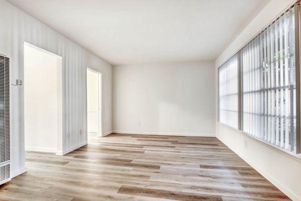 Oxford Avenue Apartments