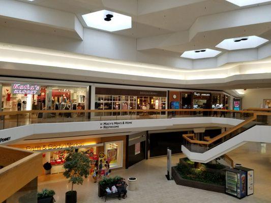 Johnston & Murphy Shop