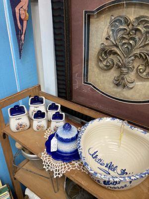 Westys Antiques and Vintage Heirlooms