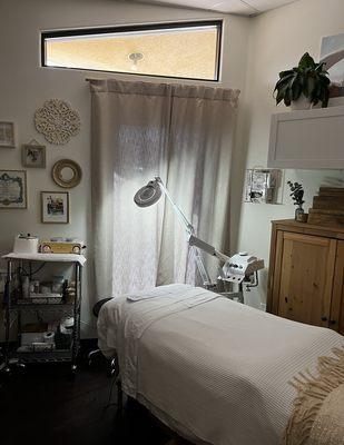The perfect setting for all of your skincare treatments