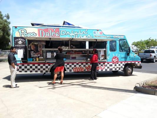 Papa Dale's Diner food truck coming around now!