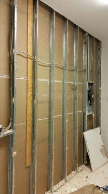 Demo and Extend the new office .